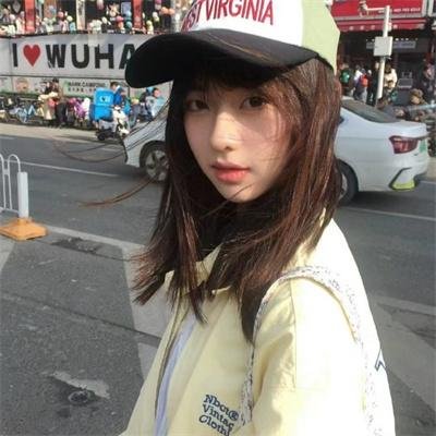 湖边散步 高清封面